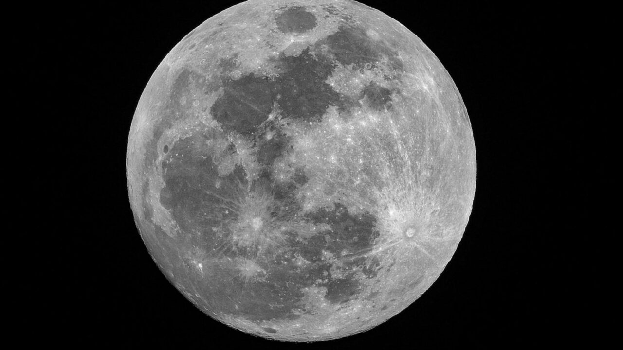 Zašto uvek vidimo istu stranu Meseca